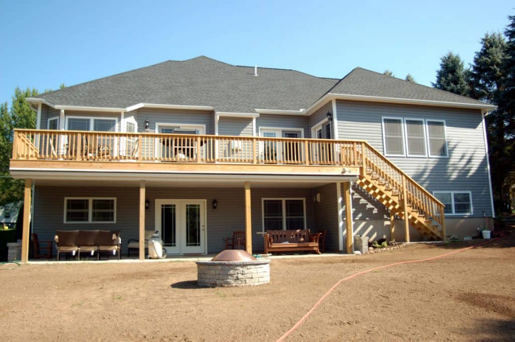 exterior rear 1